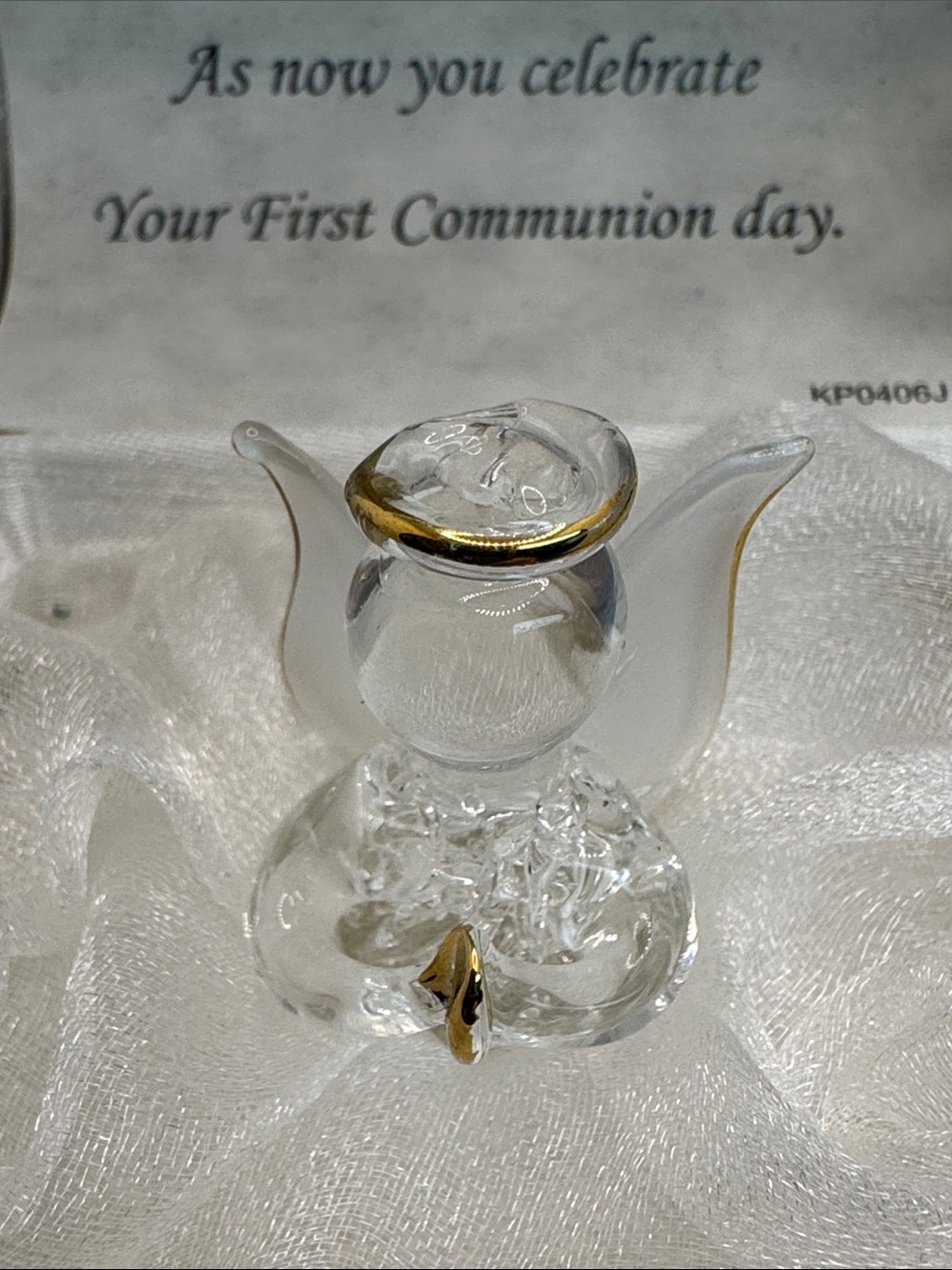 First Communion Glass Angel Keepsake with White Gift Box - Picture 4 of 7